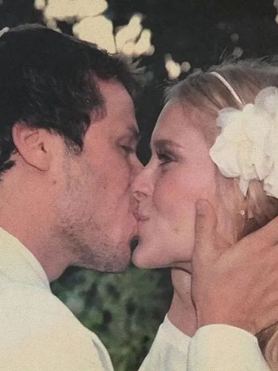 Internada com infecção renal, Carolina Dieckmann celebra 23 anos de união com Tiago Worcman e compartilha reflexão sobre a vida